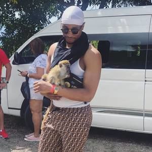 Meet your Posher, Devin